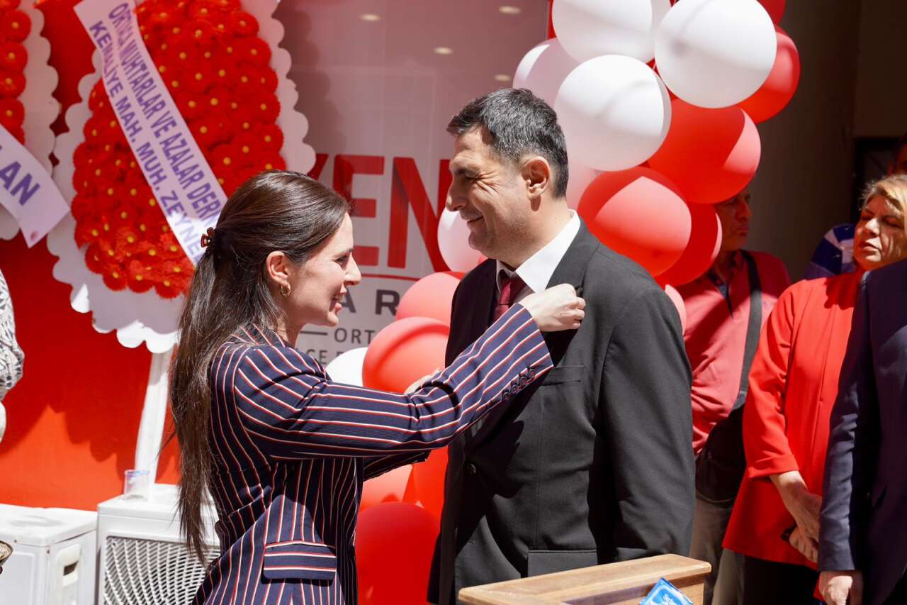 Ortaca Belediye Başkanı Evren Tezcan YENİ Parti’ye Katıldı, Rozetini Gizem Özcan Taktı 4